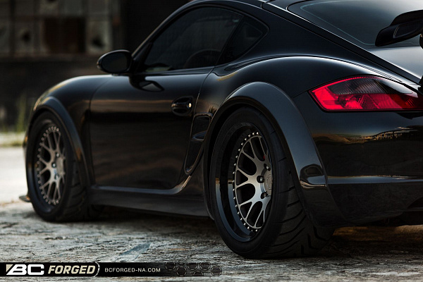 Фото дисков BC Forged LE72 // MLE72 Матовый графит на Porsche Cayman I