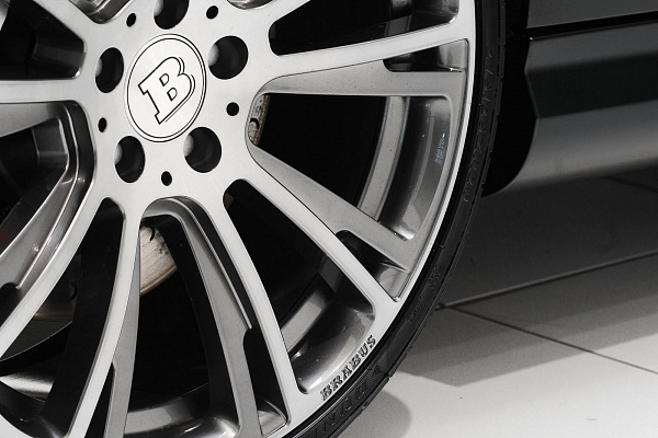 Фото дисков BRABUS Monoblock R Глянцевый графит на Mercedes-Benz C-Class (W204)