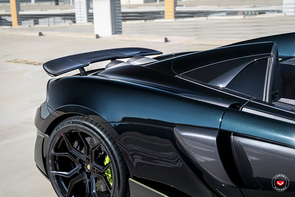 Фото дисков Vossen EVO-3 Черный глянец на McLaren 600