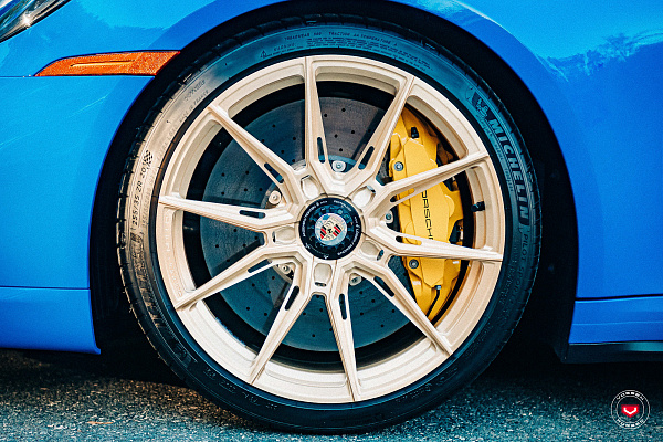 Фото дисков Vossen EVO-2R Глянцевая шампань на Porsche 911 VIII