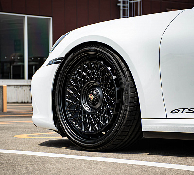 Фото дисков HRE 501 GTM на Porsche 911 VIII