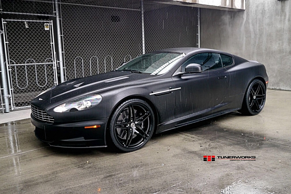 Фото дисков HRE P107 Черный глянец на Aston Martin Vanquish 2