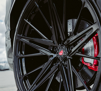 Фото дисков Vossen M-X6 на Lamborghini Urus