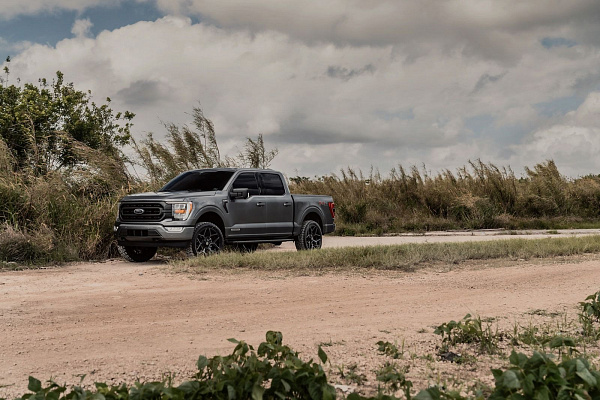 Фото дисков 4PLAY 4P06  на Ford F-150 XIV