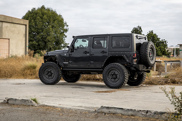 Фото дисков Black Rhino ARMORY Черный матовый на Jeep Wrangler III (JK)