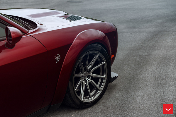 Фото дисков Vossen HF-3 Сатиновый графит на Dodge Challenger III
