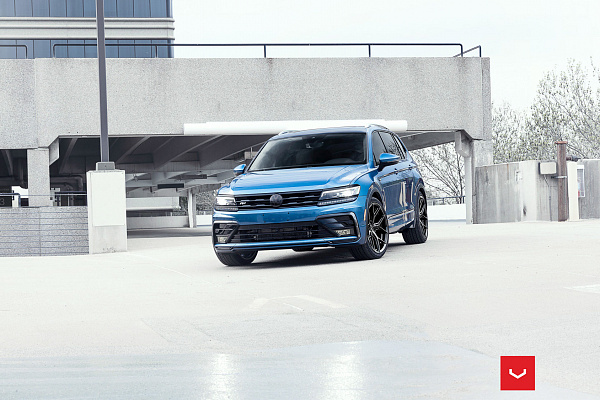 Фото дисков Vossen HF-5 Черный глянец на Volkswagen Tiguan II