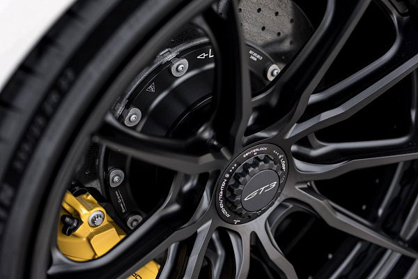 Фото дисков HRE S104SC Черный сатин на Porsche 911 VIII