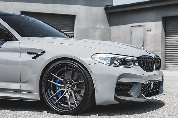 Фото дисков Brixton Forged VL1 Сатиновый темный лак на BMW 5/M5 (G30/F90)