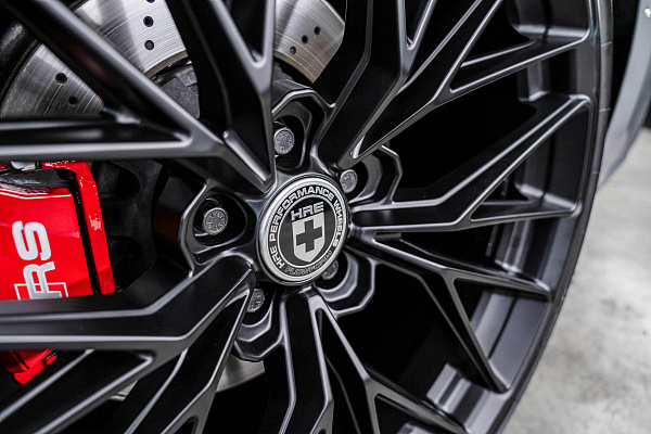 Фото дисков HRE FF28 Черный сатин на Audi A/S/RS 5 (F5)