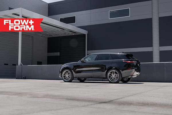 Фото дисков HRE FF11 Серебро на Land Rover Range Rover Velar