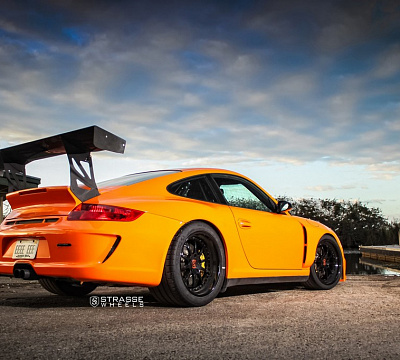 Фото дисков Strasse Wheels R10 Performance на Porsche 911 VI