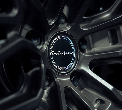 Фото дисков Brixton Forged VL4 на Audi Q8