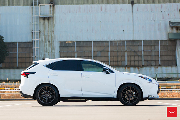 Фото дисков Vossen CVT Сатиновое темное золото на Lexus NX I