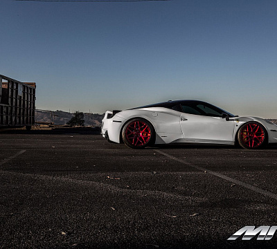 Фото дисков MRR FS01 на Ferrari 458