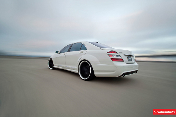 Фото дисков Vossen CV1 Черный сатин на Mercedes-Benz S-Class (W221)