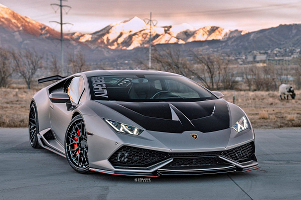 Фото дисков Strasse Wheels SV10M Deep Concave FS Черный сатин на Lamborghini Huracan