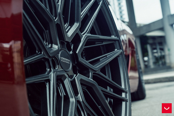 Фото дисков Vossen HF-7 Глянцевый графит на Lexus LC 500