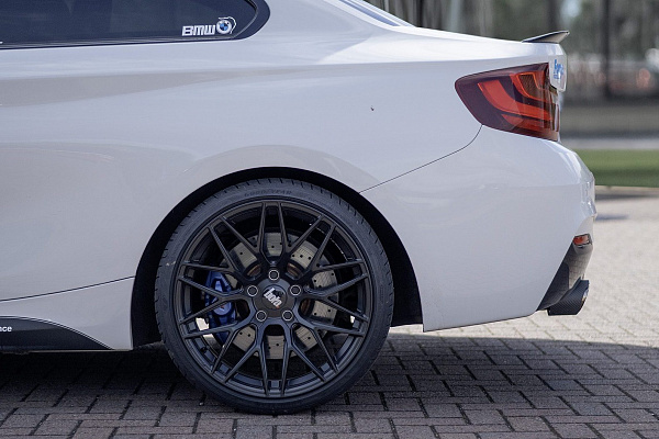 BMW M235i