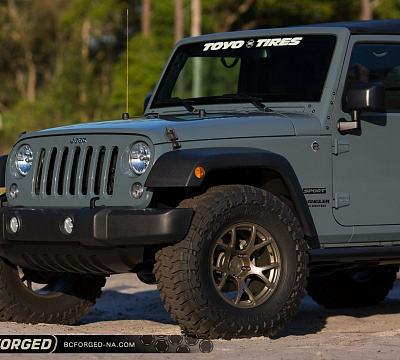 Фото дисков BC Forged RZ05 на Jeep Wrangler III (JK)