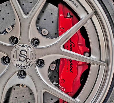Фото дисков Strasse Wheels SM5R Deep Concave FS на Lamborghini Huracan