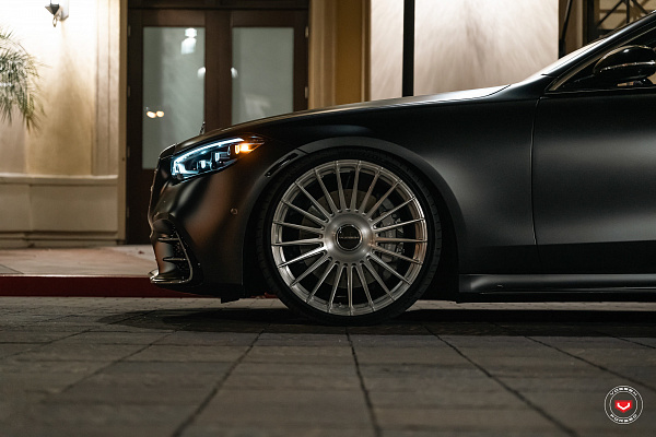 Фото дисков Vossen S17-13 Глянцевый лак на Mercedes-Benz S-Class (W223)