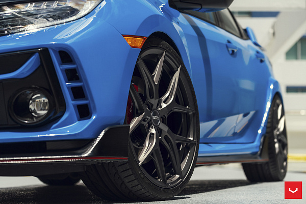 Фото дисков Vossen HF-5 Сатиновый графит на Honda Civic Type R FK8
