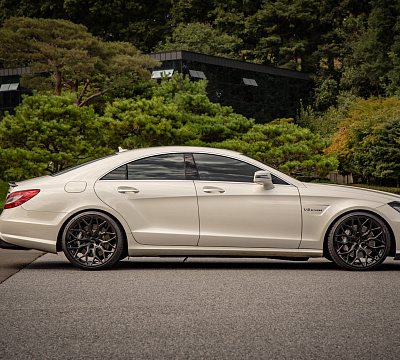 Фото дисков Vossen HF-2 на Mercedes-Benz CLS (C218)