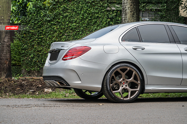 Фото дисков Vossen CG-205 Глянцевая бронза на Mercedes-Benz C-Class (W205)