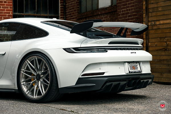 Фото дисков Vossen S21-02 Глянцевый тонированный лак на Porsche 911 VIII