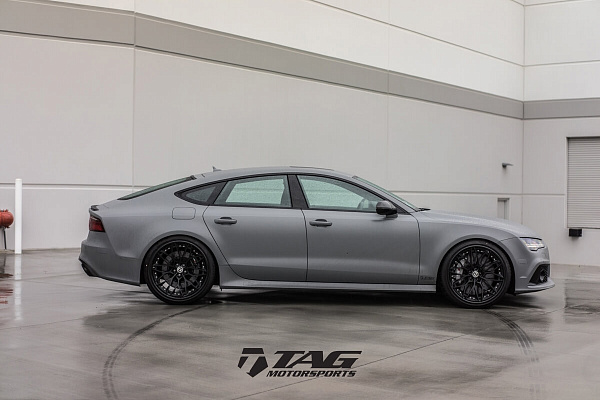 Фото дисков HRE S200 Черный сатин на Audi A/RS 7 (4G)
