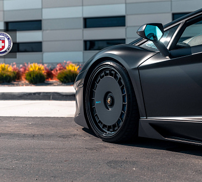 Фото дисков HRE 935 на Lamborghini Aventador