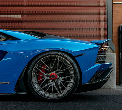 Фото дисков Brixton Forged VL4 на Lamborghini Aventador