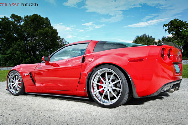 Фото дисков Strasse Wheels R10 Signature Глянцевый лак на Chevrolet Corvette C6