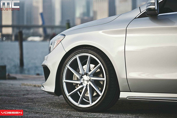 Фото дисков Vossen CVT Серебро на Mercedes-Benz CLA (C117, X117)