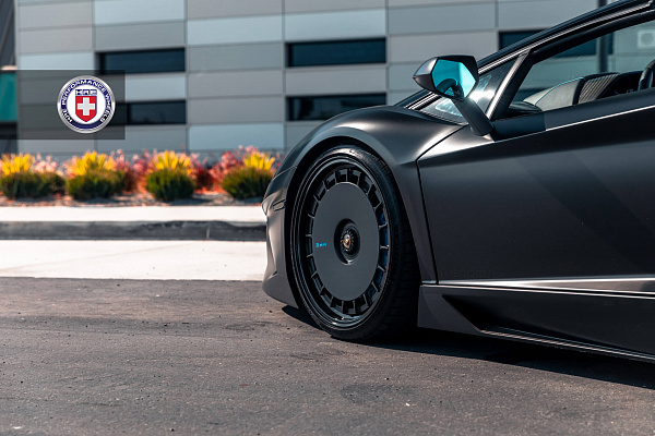 Фото дисков HRE 935 Черный сатин на Lamborghini Aventador