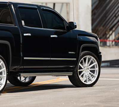 Фото дисков Vossen HF6-1 на GMC Sierra III