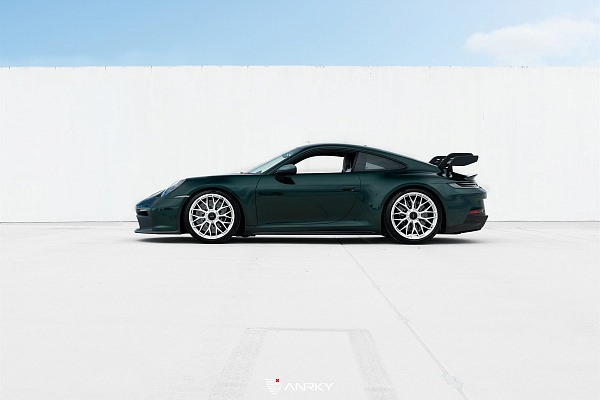 Фото дисков Anrky AN10 Глянцевый лак на Porsche 911 VIII