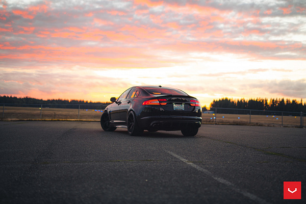 Фото дисков Vossen HF-5 Черный сатин на Jaguar XF II