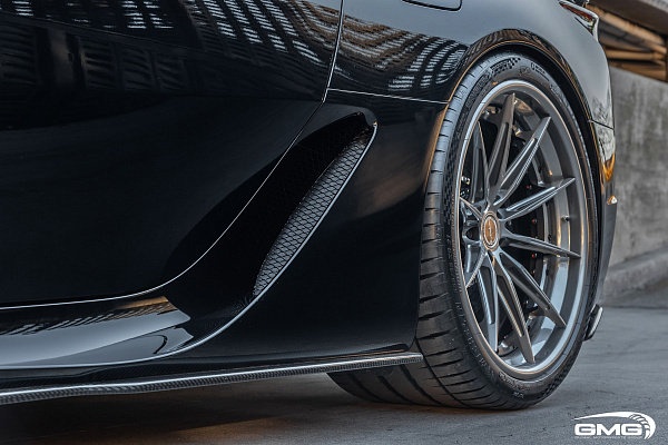 Фото дисков Brixton Forged R11-R Глянцевый графит на Lexus LFA