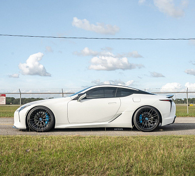 Фото дисков Strasse Wheels SV10M Deep Concave Duoblock на Lexus LC 500
