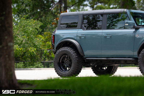 Фото дисков BC Forged LE72 // MLE72 Черный матовый на Ford Bronco