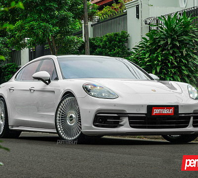 Фото дисков Vossen S17-16 на Porsche Panamera II