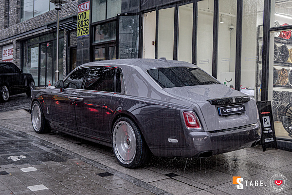 Фото дисков NOVITEC SP3 Глянцевый тонированный лак на Rolls-Royce Phantom