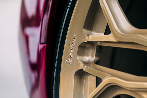 Фото дисков Brixton Forged PF14 R / RS Глянцевая шампань на Ford GT II