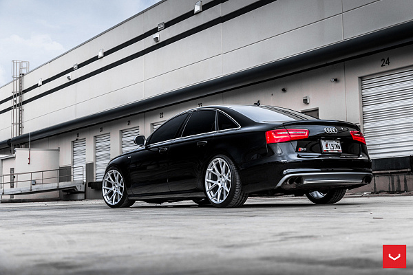 Фото дисков Vossen VFS-6 Серебро на Audi A/RS 6 (C7)