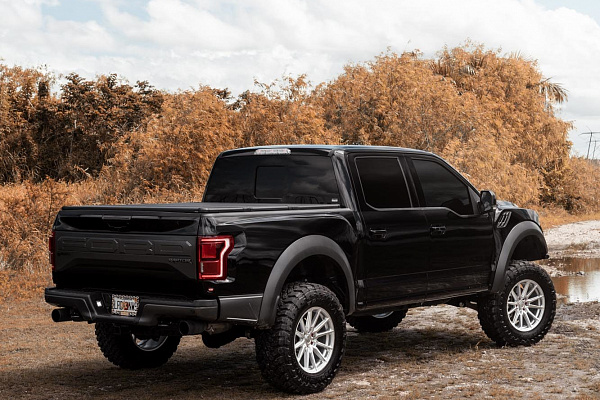 Фото дисков Vossen HF6-1 Серебро на Ford F-150 XIII