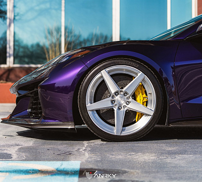 Фото дисков Anrky RS5.2 на Chevrolet Corvette C8