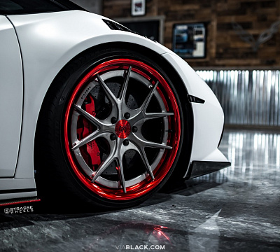 Фото дисков Strasse Wheels SM5R Deep Concave на Lamborghini Huracan
