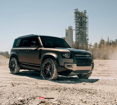 Фото дисков HRE P101 на Land Rover Defender II